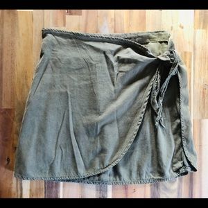 Billabong wrap skirt